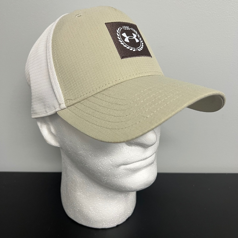 Under Armour Mens Tan White ArmourVent Iso-Chill Snapback Trucker Hat Logo Patch